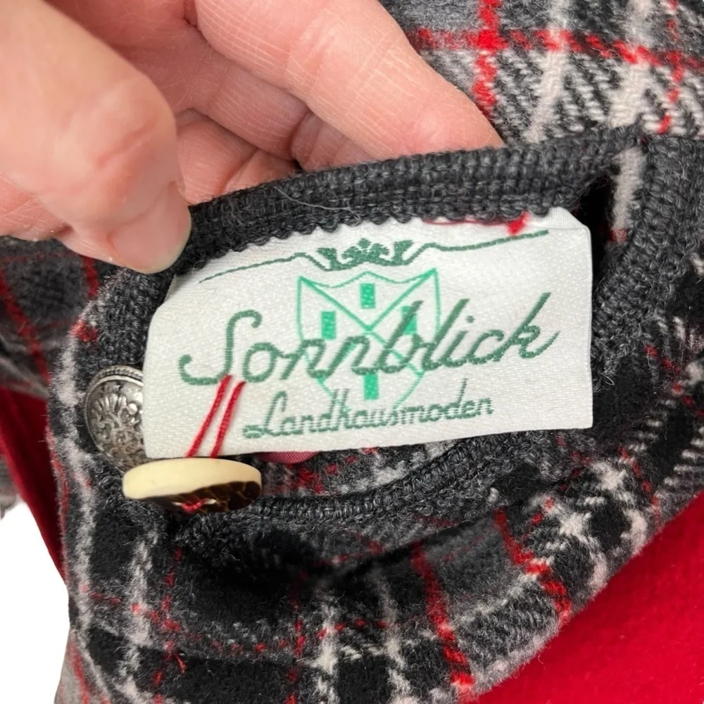 Sonnblick Landhausmoden Virgin Wool Reversible Plaid & Solid Red Jacket Sz. L??